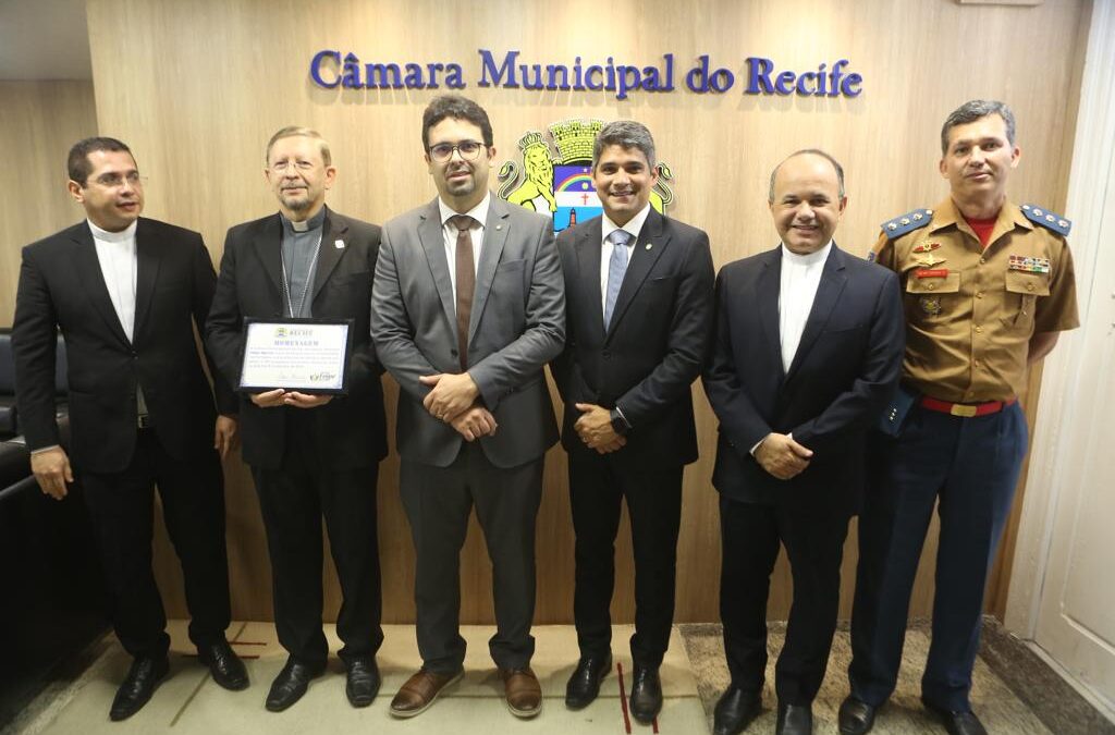 Câmara Municipal do Recife homenageia Arquidiocese pelo 18º Congresso Eucarístico Nacional